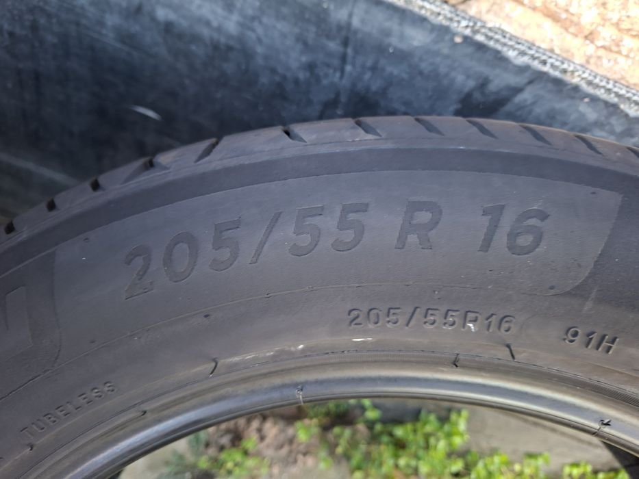 2бр 205/55/16  мишелин много запазени малко карани