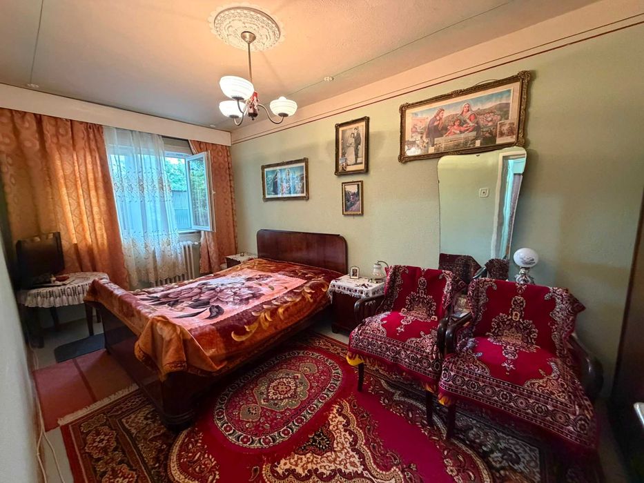 Apartament cu 3 camere 80mp în zona Vlaicu, Arad