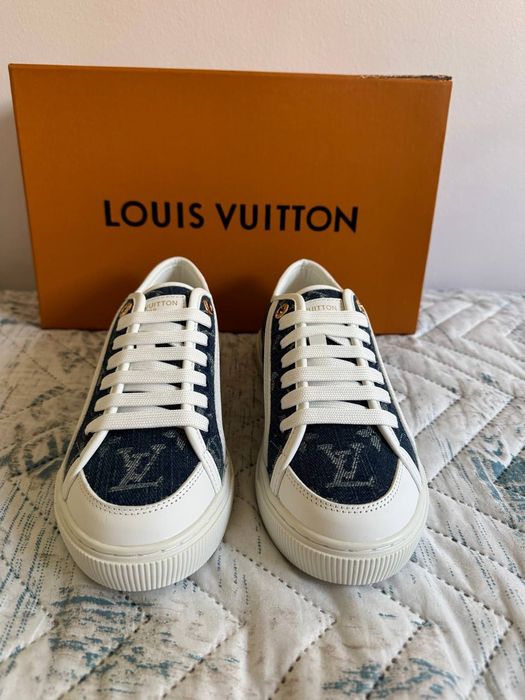 Обувки на Louis Vuitton
