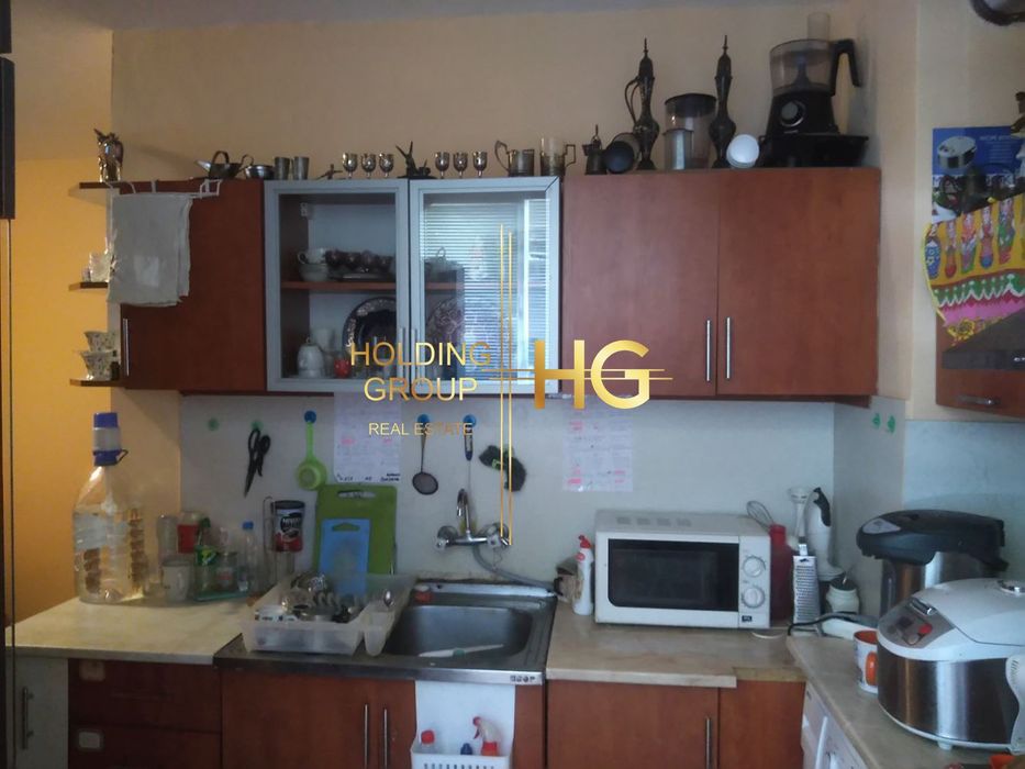 Продава се Четиристаен апартамент в Варна, Център - 100 кв.м за 1710 €/кв.м - Снимка #1