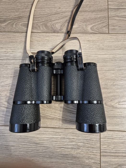 Binocluri magnificatie mare