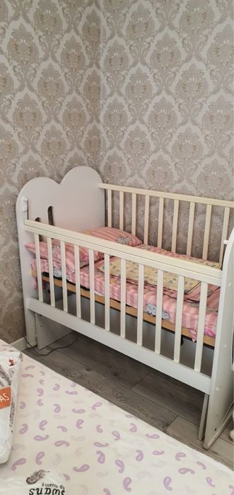 Детская кровать с матрасом