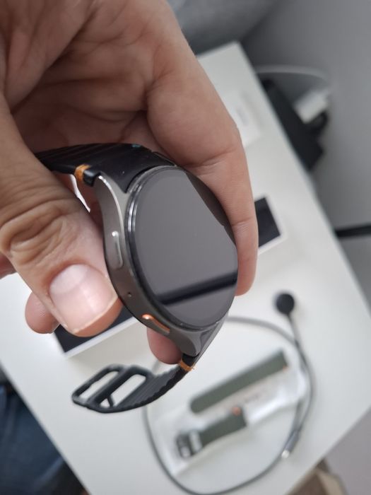 Часовник Galaxy Watch 7 като нов, отлично състояние