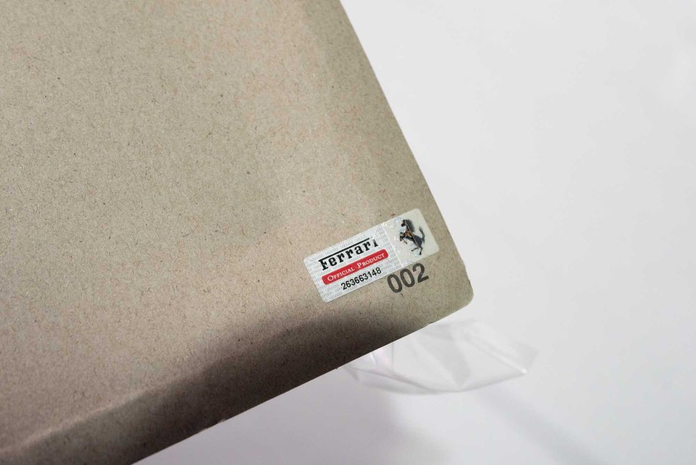 Macheta Michael  Schumacher Ferrari F2002 World Champion 2002 1:24