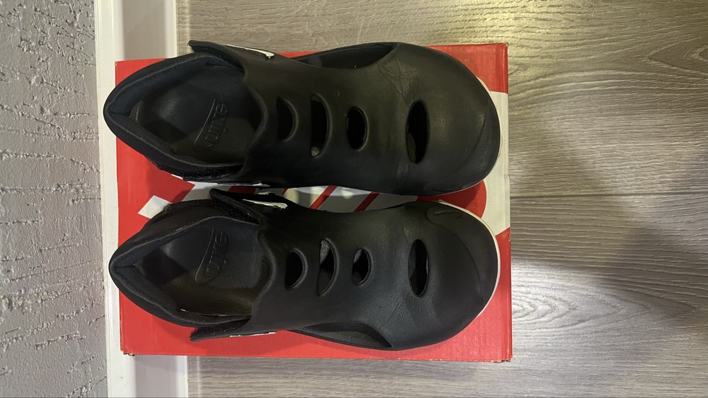 Nike сандалии 33,5 размер