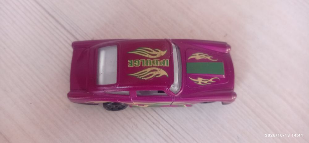 Машинка Hot Wheels Custom '53 Cadillac