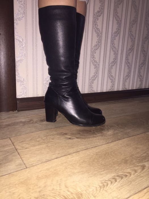 Продам кожаные зимние сапоги