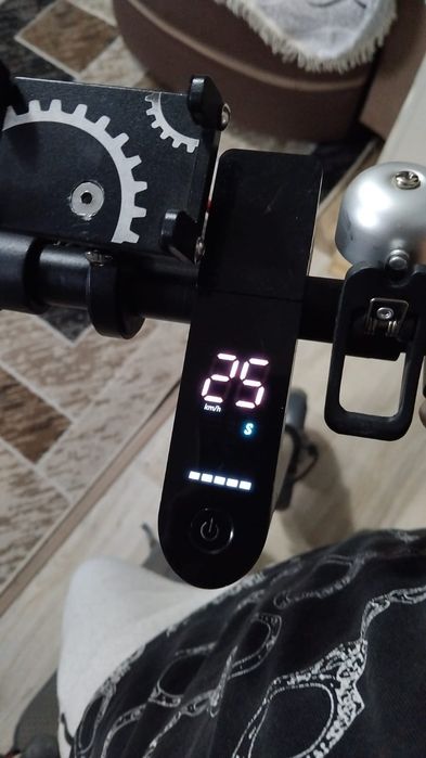 Продам электросамокат