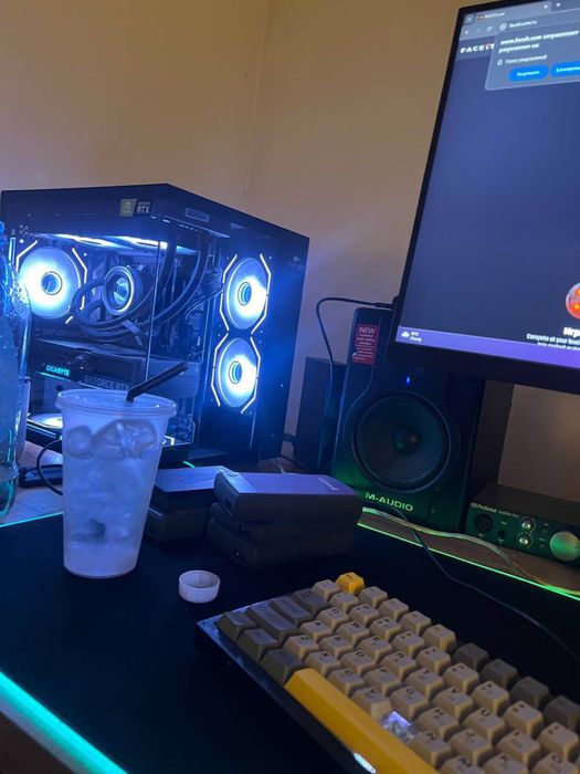 Игровой ПК (i7-14700F / RTX 4070 Ti SUPER / 32 ГБ DDR5)