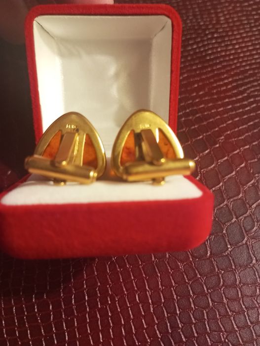 Запонки.         .