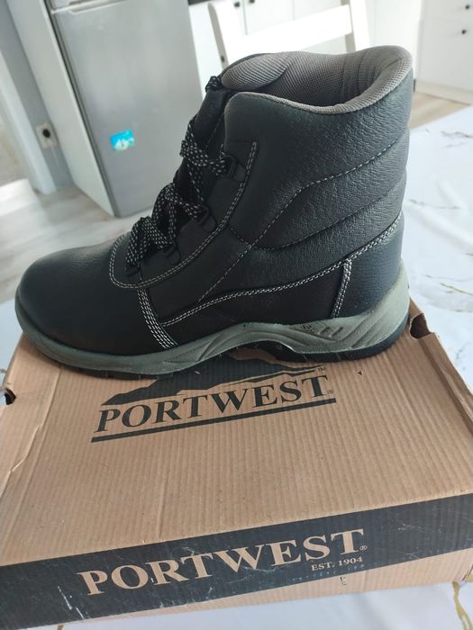 6000тг спецобувь