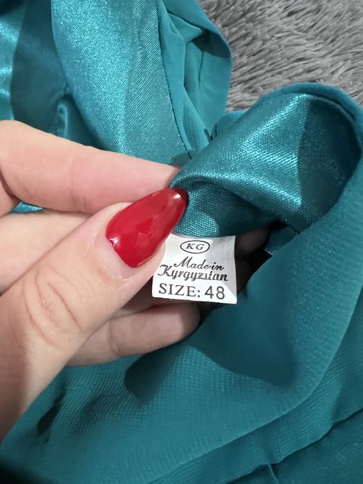 Красивое вечернее платье