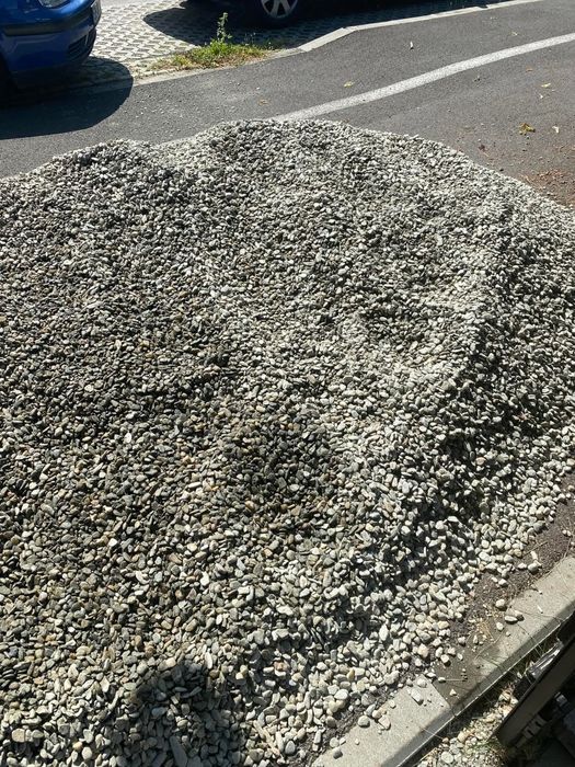 Nisip balastru pământ