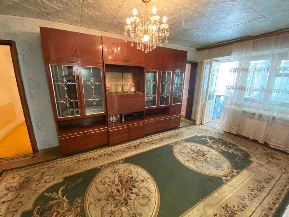 ПРОДАМ 2х Комнатную самый ЦЕНТР !!