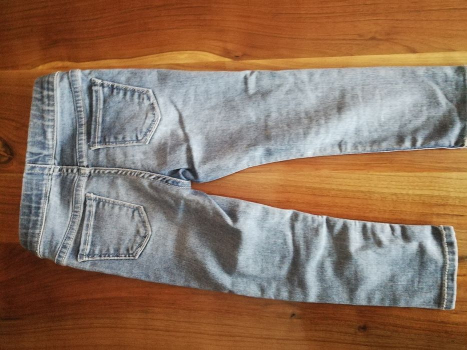 Детски дънки за момиче - H&M!