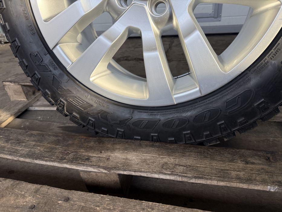 Janta rezerva Land Rover Range Rover Sport Discovery cu anv 255/55 R19