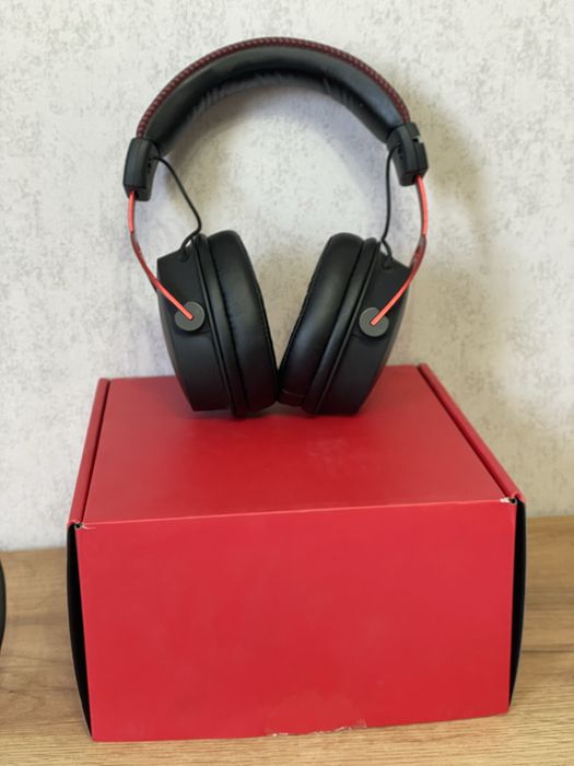 Игровой наушник hyper X cloud alpha