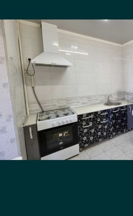 dom sotiladi 3 xonalidan iborat xamma sharoitlari bor