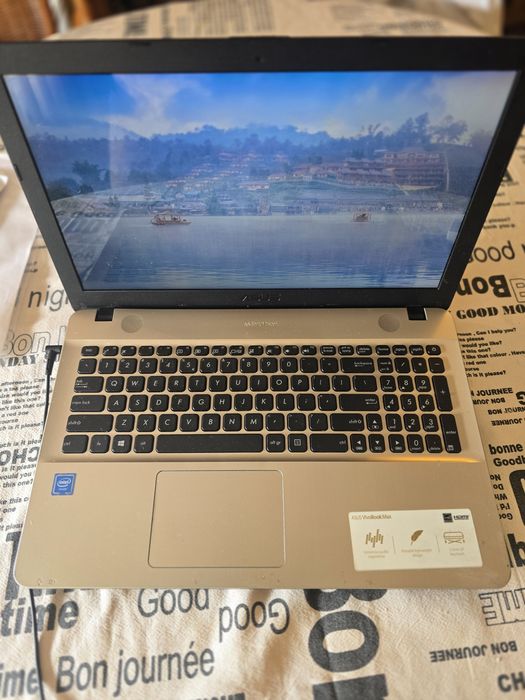 ASUS SonicMaster A541N