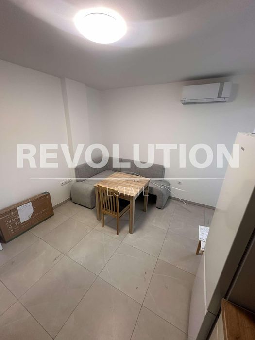 Дава се под наем Двустаен апартамент в Варна, Левски - 50 кв.м за 450 € - Снимка #2