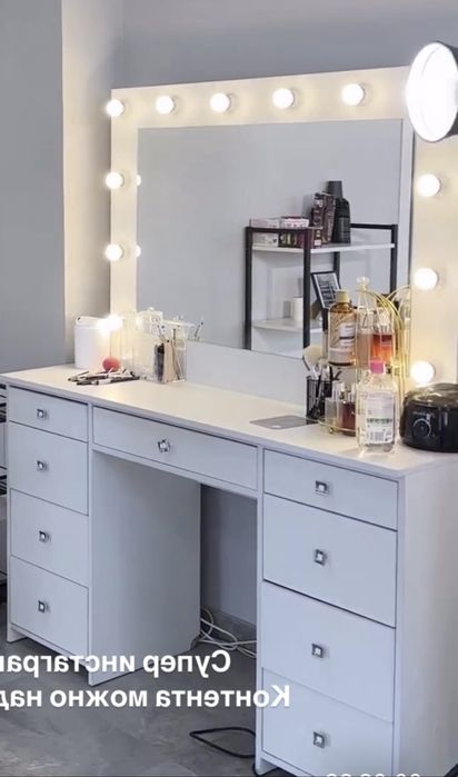 Стол визажиста бровиста продам