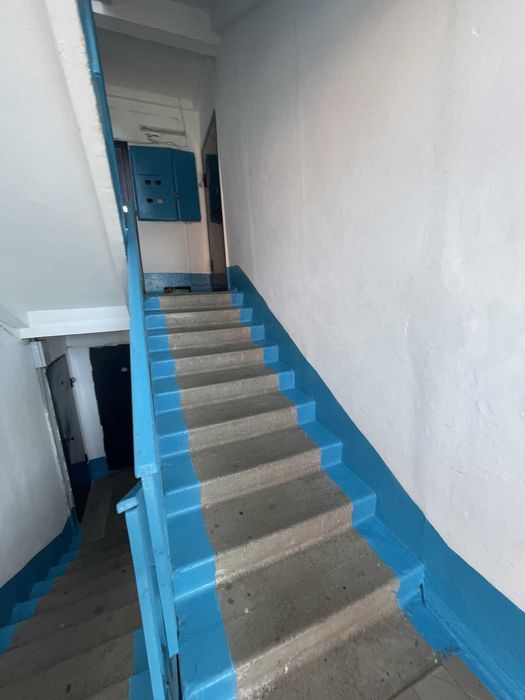 Продажа 2-комн  КСК!