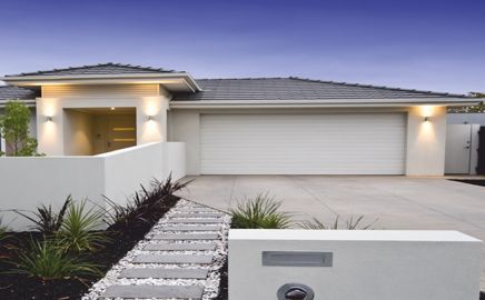 Гаражни секционни врати