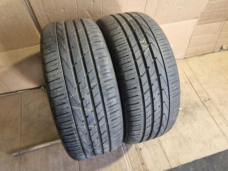 2 Hankook R19 235/50
летни гуми DOT4422