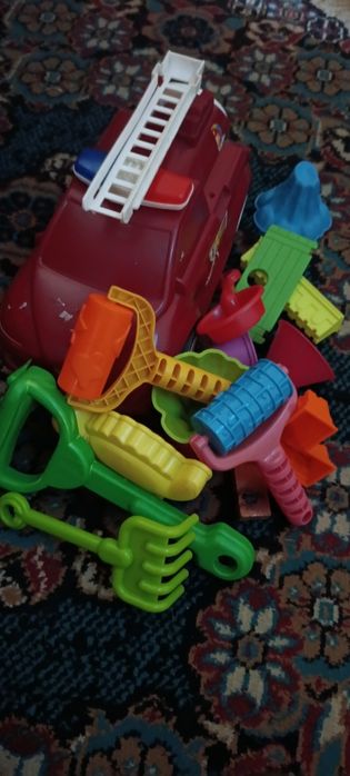 Продаются игрушки