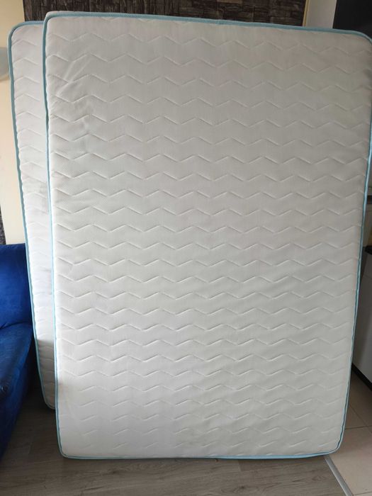 Продавам  матраци