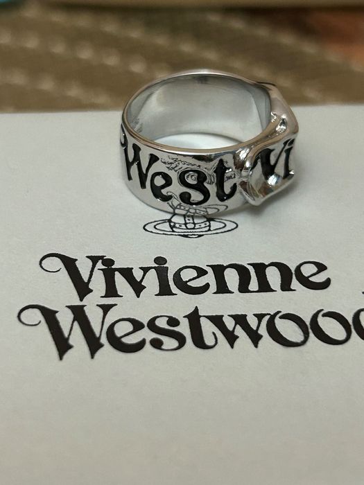 Пръстен на vivienne westwood