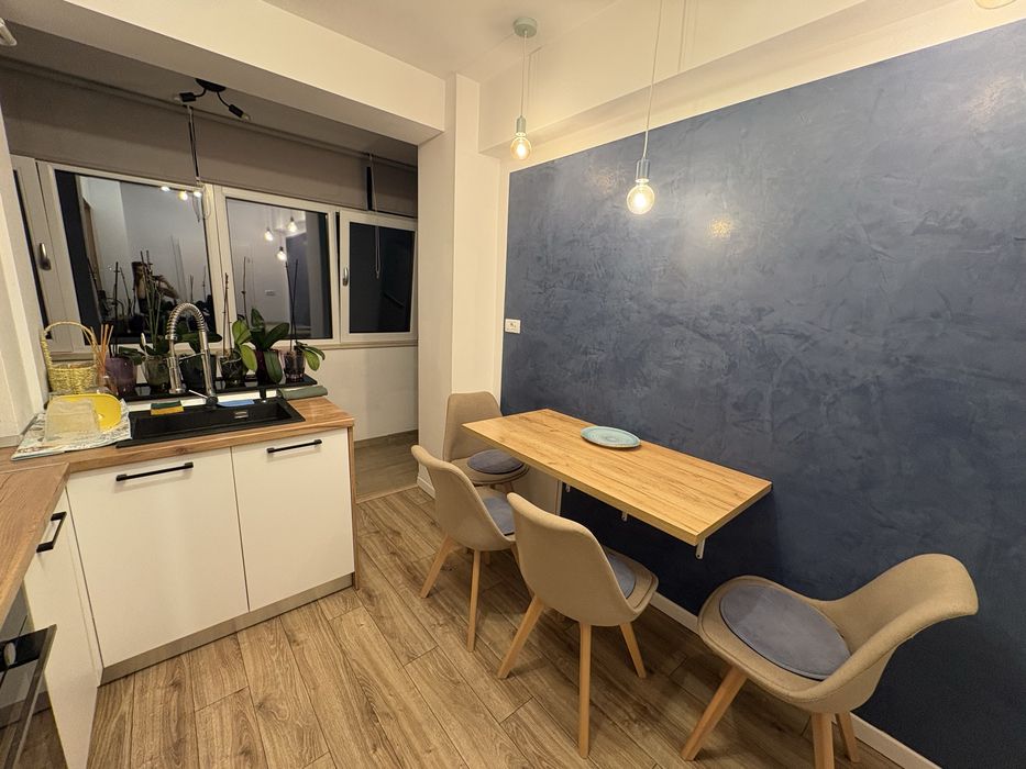 PF, inchiriez  apartament cu 2 camere, Roca Residence, Valea Adanca