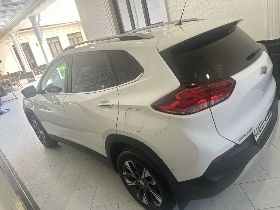 TRACKER Premier 2023