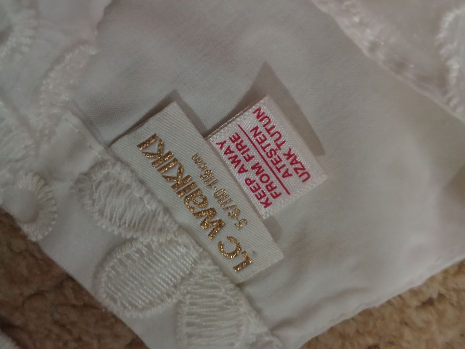 Продам платья на девочек