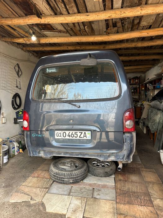 Hyundai Grace 1996-yil sotiladi srochna