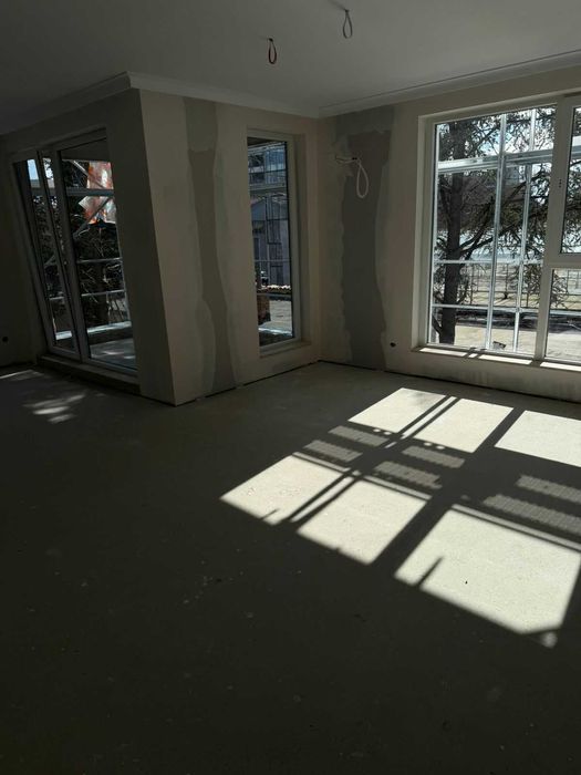 2+1 в нова сграда в центъра на Слънчев бряг  с разсрочено . #5588