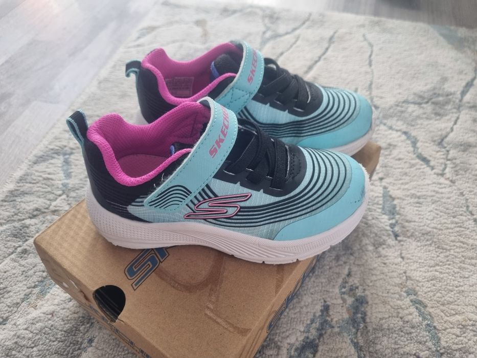 Skechers mărimea 26