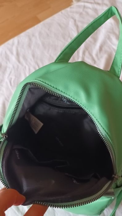 Ghiozdanel de dama superb verde menta