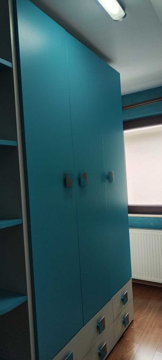 2 Dormitoare Premium copii/tineret, Italia, stare excelentă – pat, birou, dulap, rafturi
