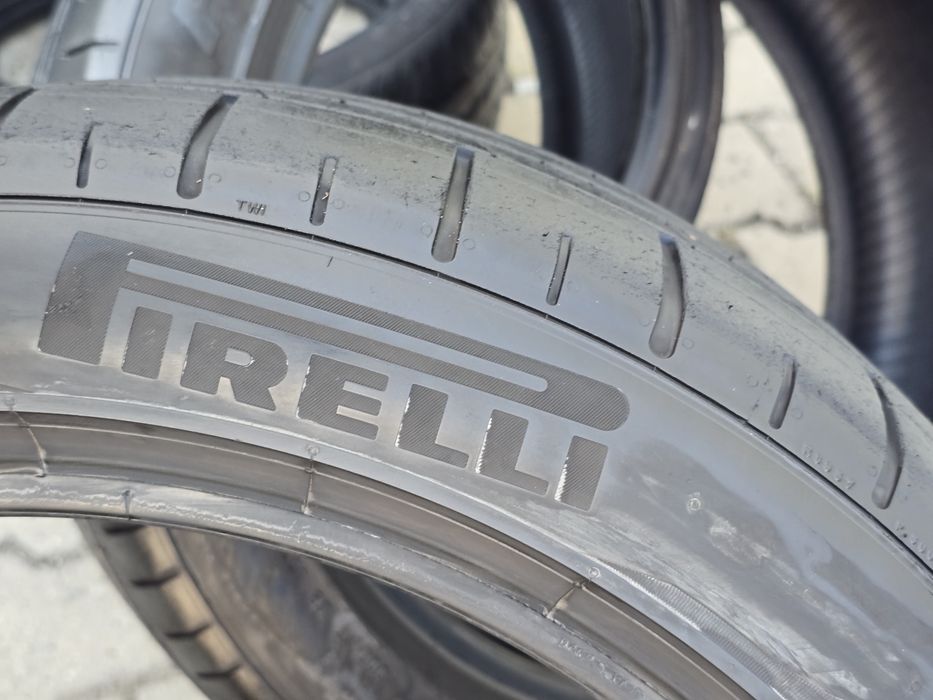 235 45 18 Pirelli