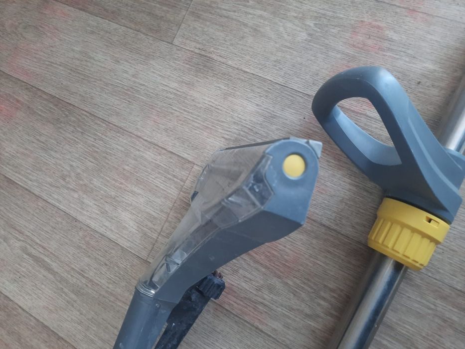 Продам пылесос PUZZI KARCHER Ковровой насадка