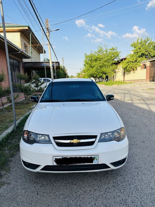 Нексия 2 1.6 люкс