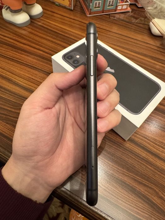 Iphone 11 Qora 64GB LLA