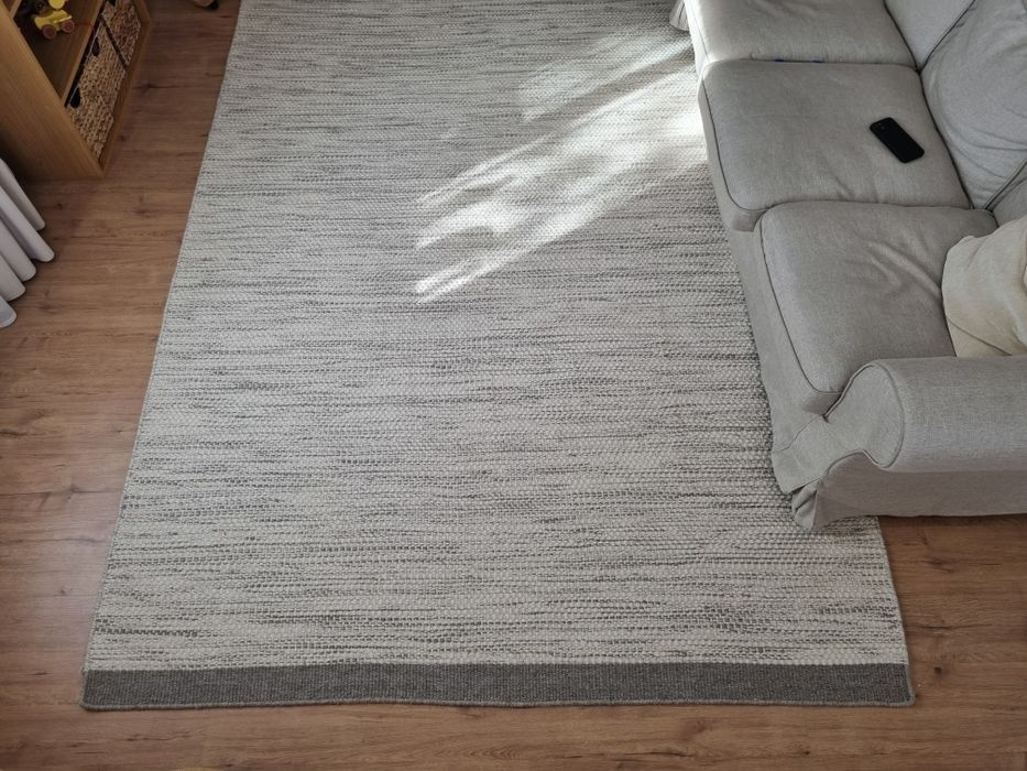Covor lână 200x300