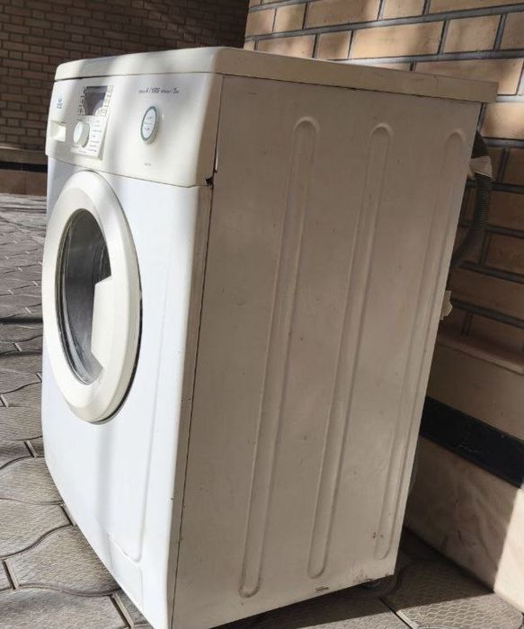 Стиральная машина фирма "Атлант"