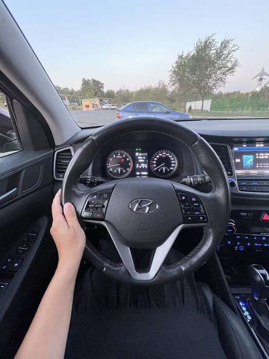 Продается машина Hundai tucson 2018