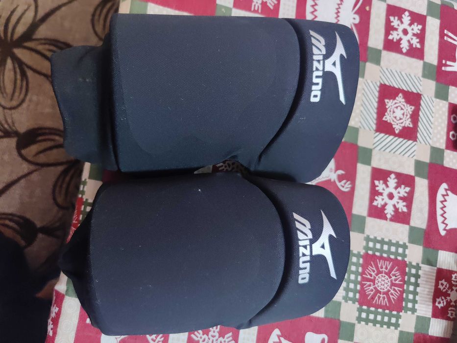 Волейболни наколенки Mizuno