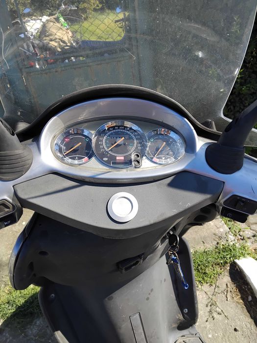 Scuter  Aprilia  Leonardo 125 cc