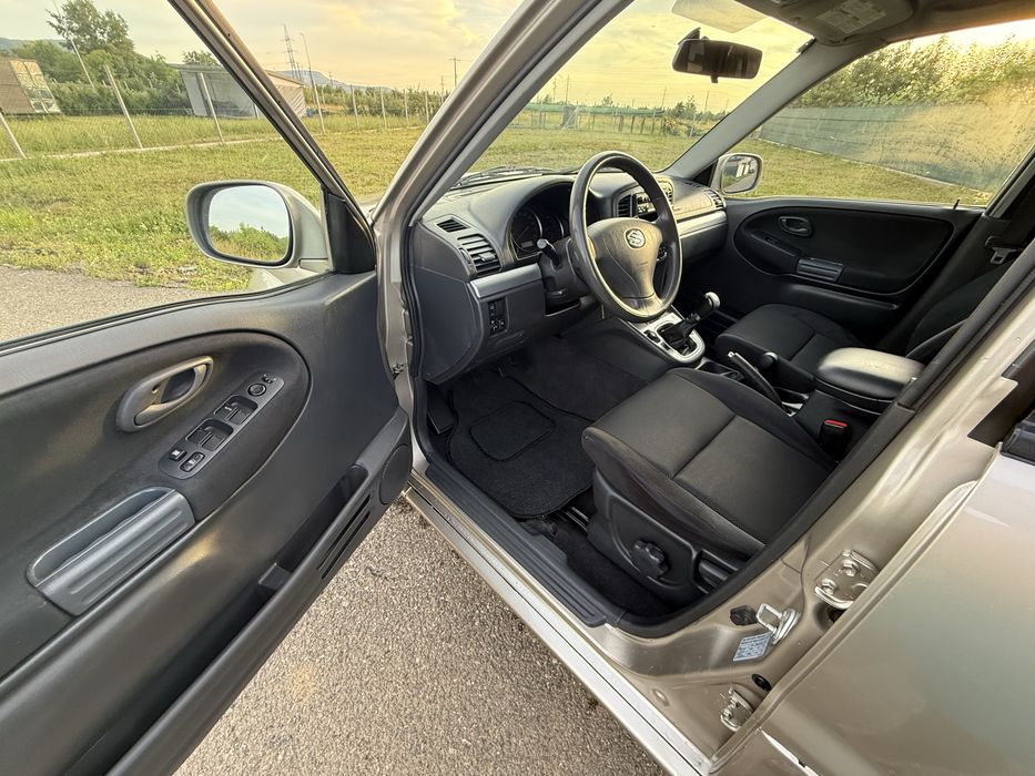 Suzuki Grand Vitara 2 TD 109 cp 2004 / Alu / Clima/