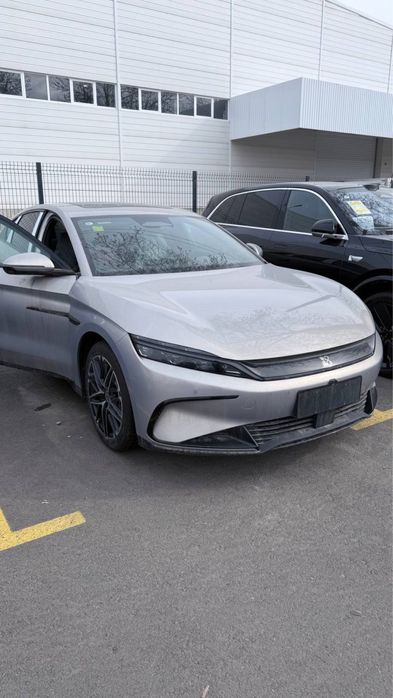 Byd Han 635km redtyling